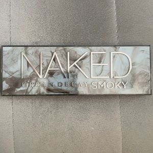 Naked Smokey Palette